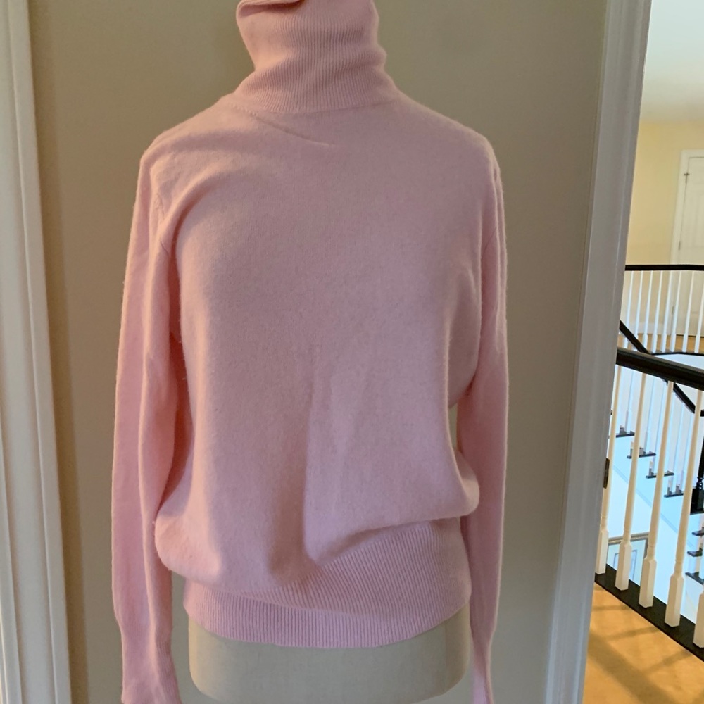 Cashmere large Neiman  Marcus Pink Turtleneck